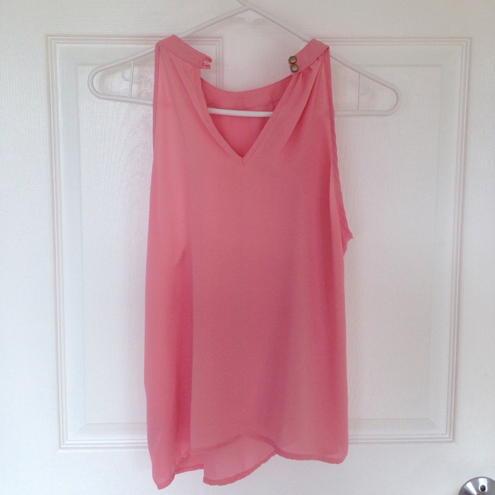 Pink top - Picture 2 of 5